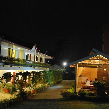 Lazea Tagaytay Inn Tagaytay City Exterior foto